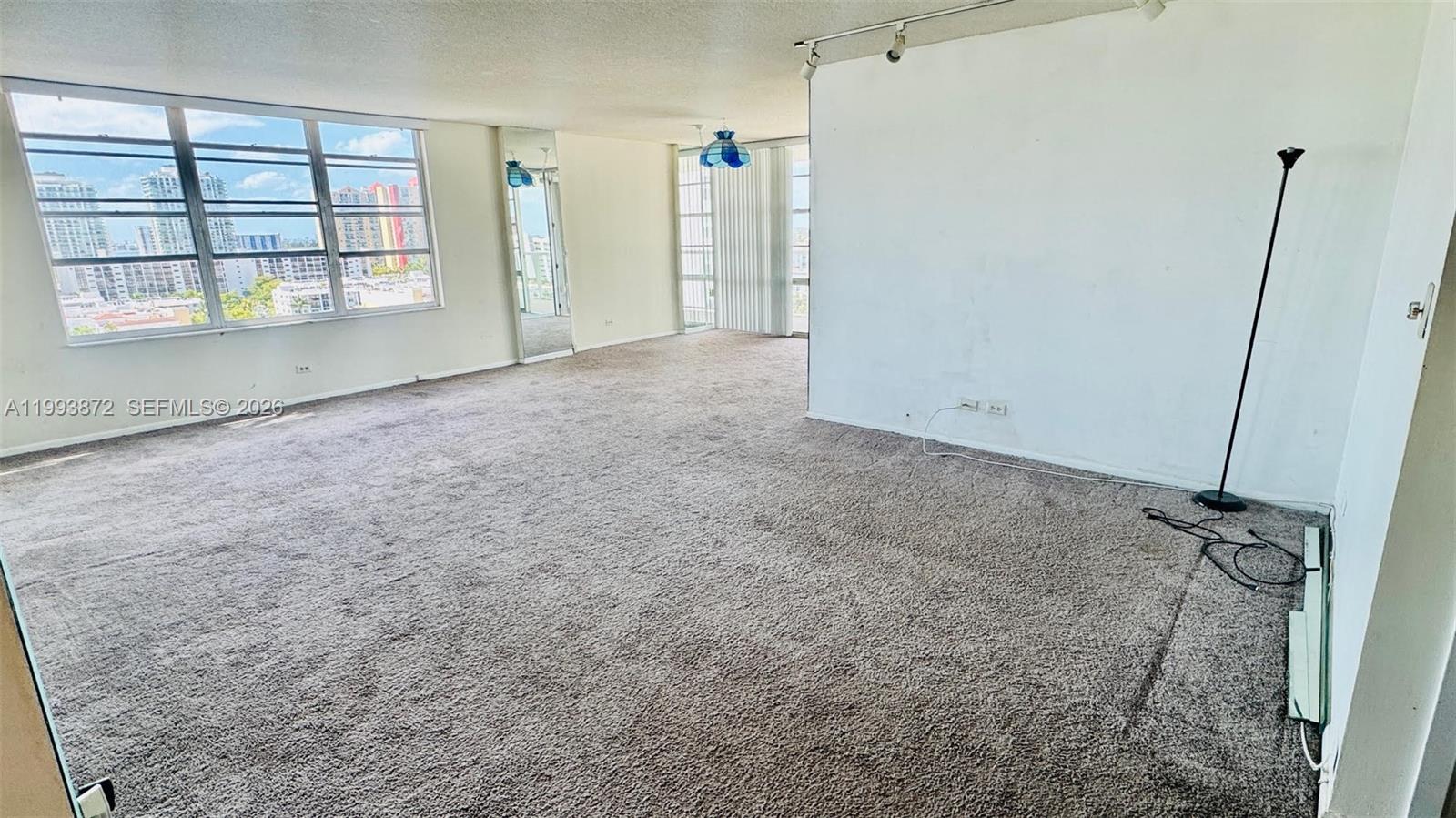 See details 1518 2 / 2 1525 sq. ft. $ 2026-04-02 0 Photo