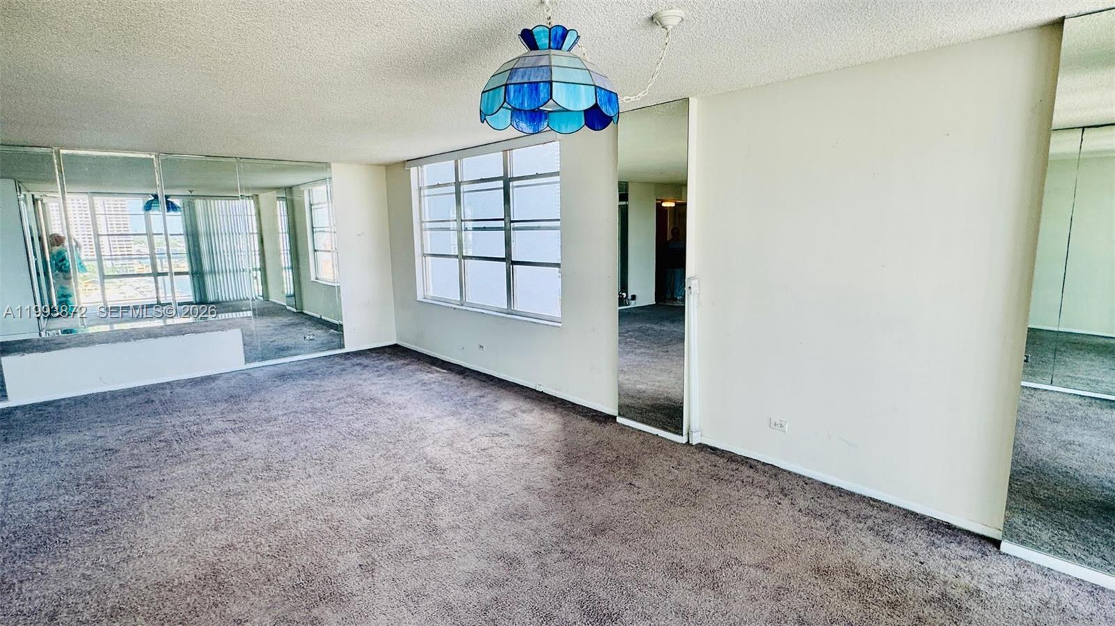 See details 1518 2 / 2 1525 sq. ft. $ 2026-04-02 0 Photo