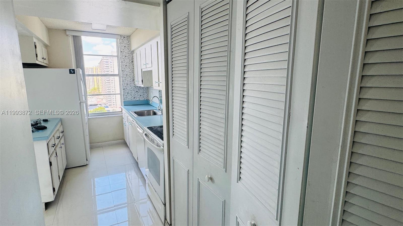 See details 1518 2 / 2 1525 sq. ft. $ 2026-04-02 0 Photo