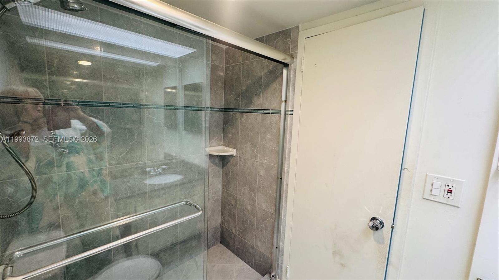 See details 1518 2 / 2 1525 sq. ft. $ 2026-04-02 0 Photo