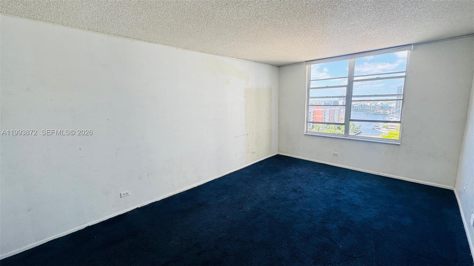 See details 1518 2 / 2 1525 sq. ft. $ 2026-04-02 0 Photo