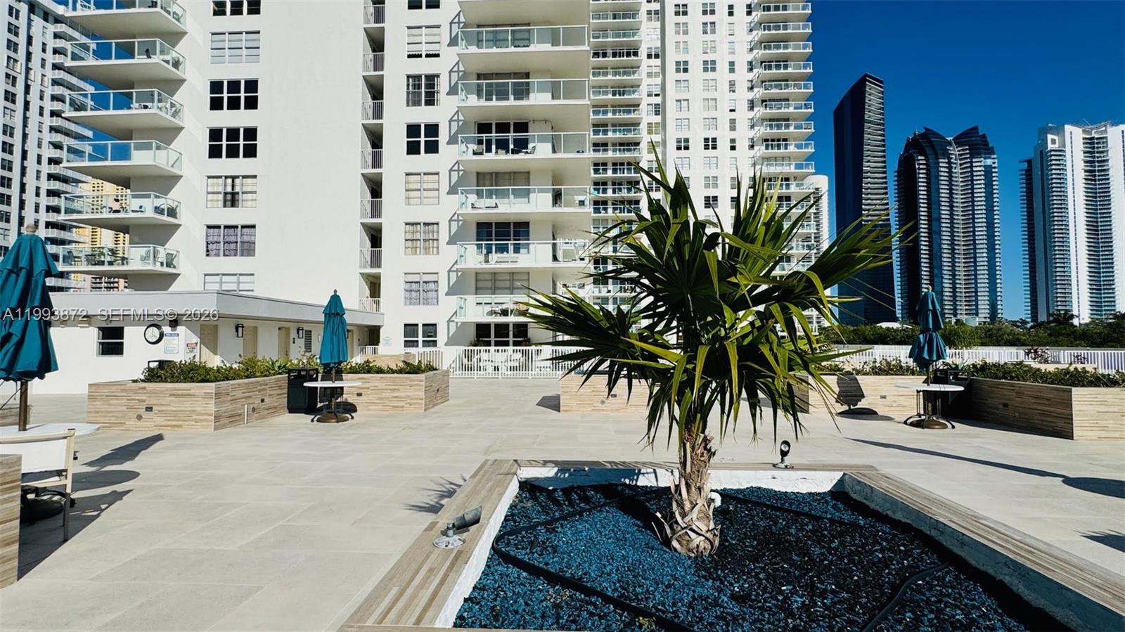 See details 1518 2 / 2 1525 sq. ft. $ 2026-04-02 0 Photo