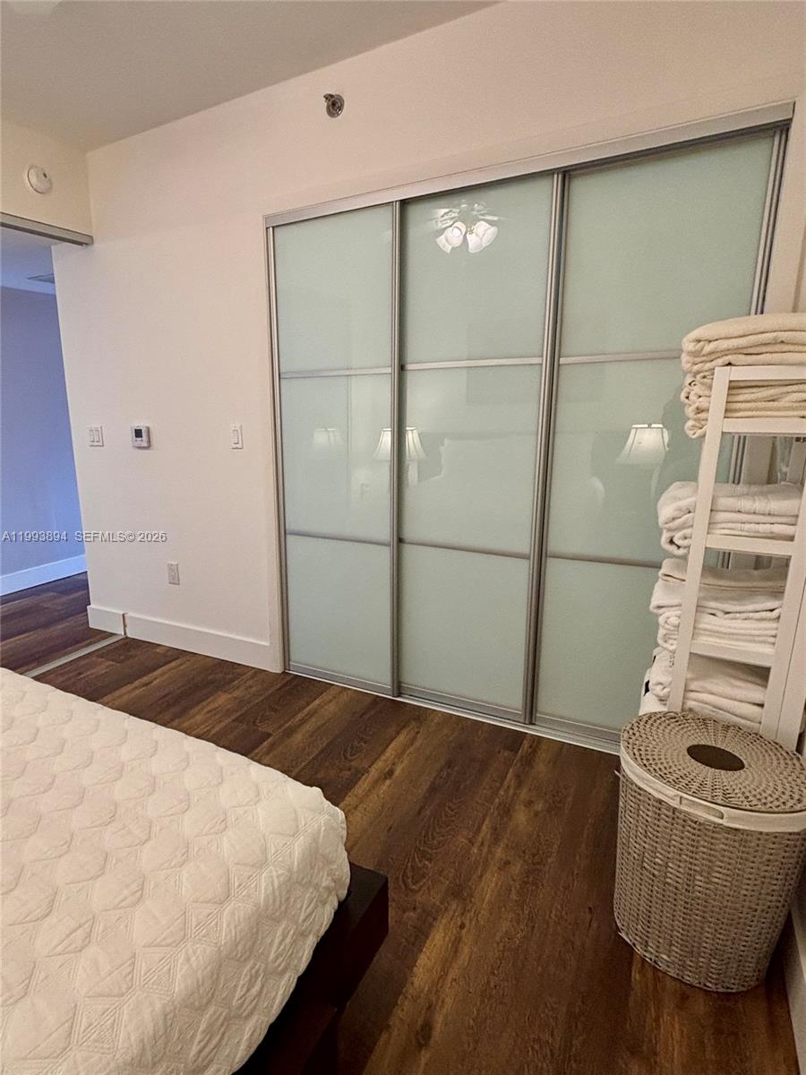 See details 4505 1 / 1 811 sq. ft. $ 2026-06-03 0 Photo