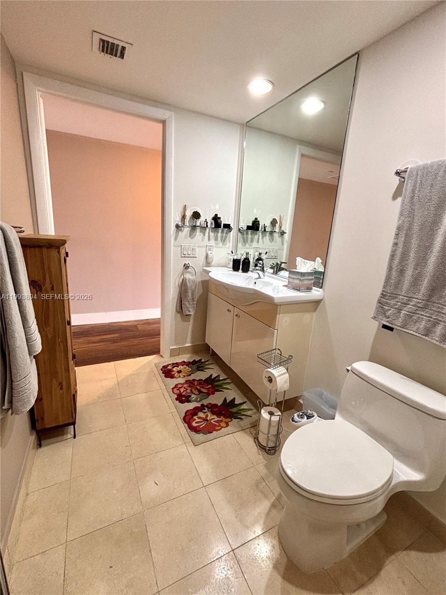 See details 4505 1 / 1 811 sq. ft. $ 2026-06-03 0 Photo