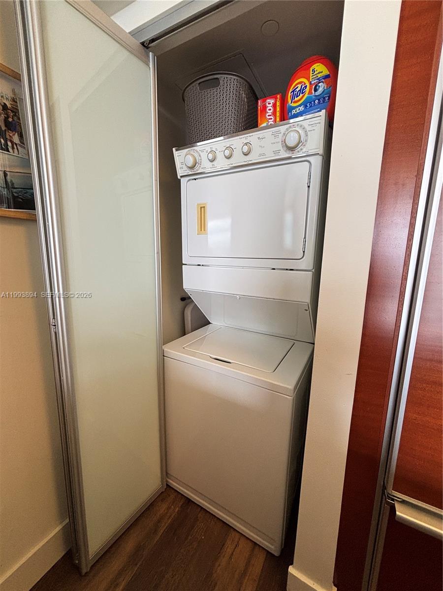 See details 4505 1 / 1 811 sq. ft. $ 2026-06-03 0 Photo