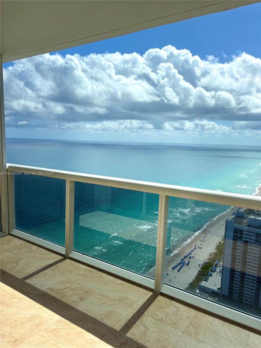 See details 4505 1 / 1 811 sq. ft. $ 2026-06-03 0 Photo