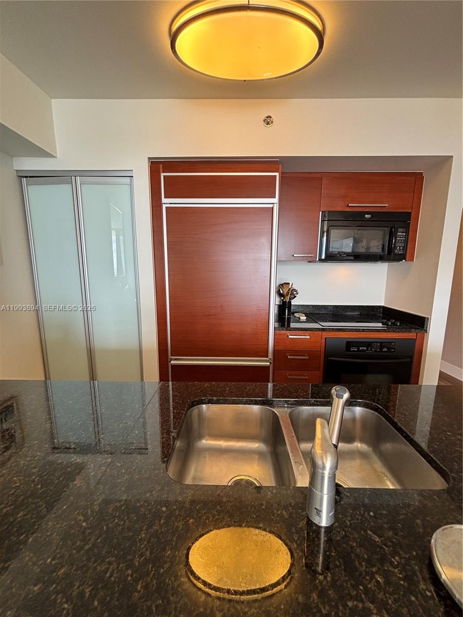 See details 4505 1 / 1 811 sq. ft. $ 2026-06-03 0 Photo