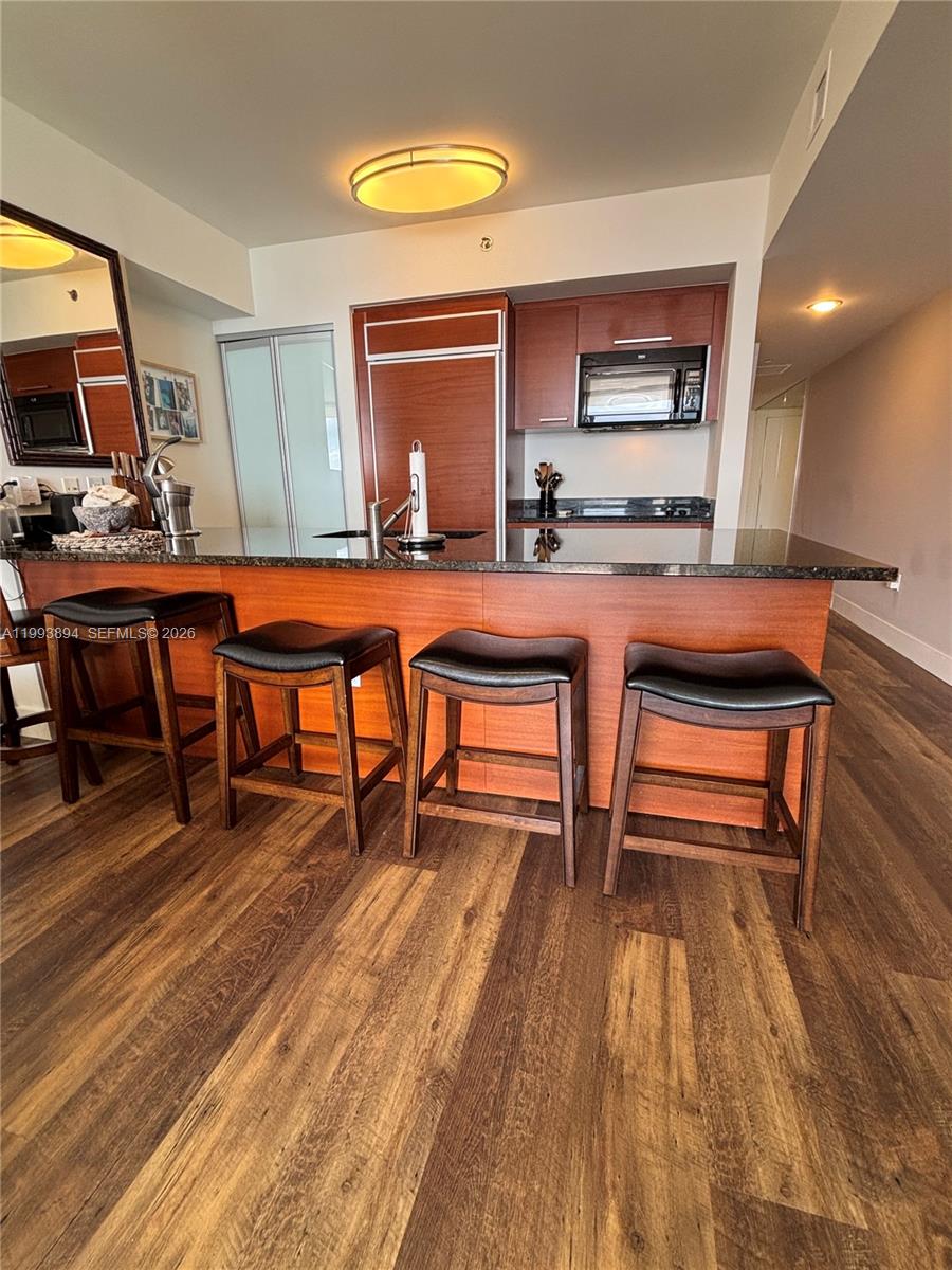 See details 4505 1 / 1 811 sq. ft. $ 2026-06-03 0 Photo
