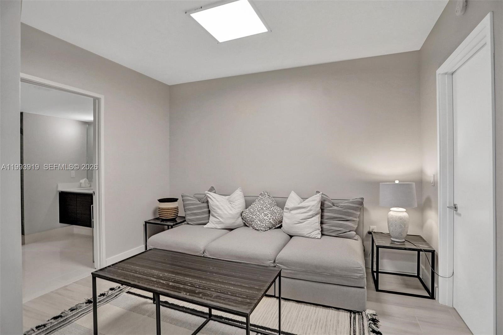 4-903 3 / 3 1524 sq. ft. $ 2026-04-02 0 Photo