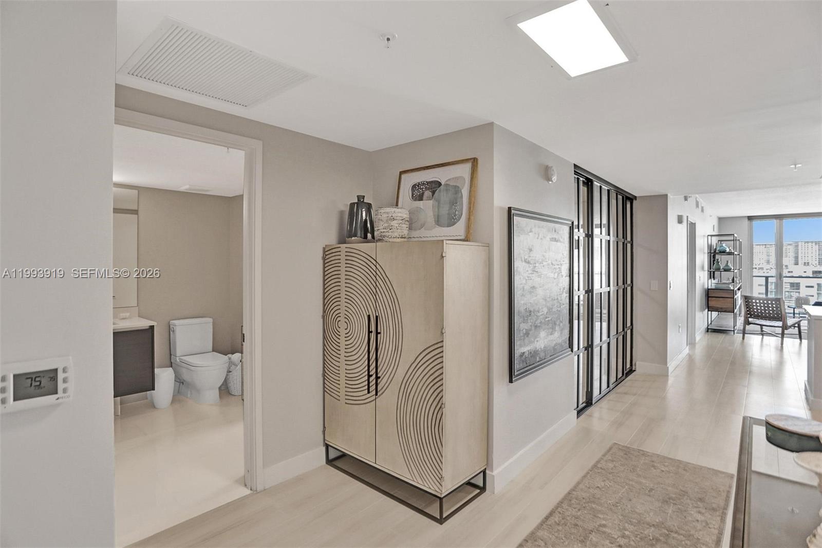 4-903 3 / 3 1524 sq. ft. $ 2026-04-02 0 Photo