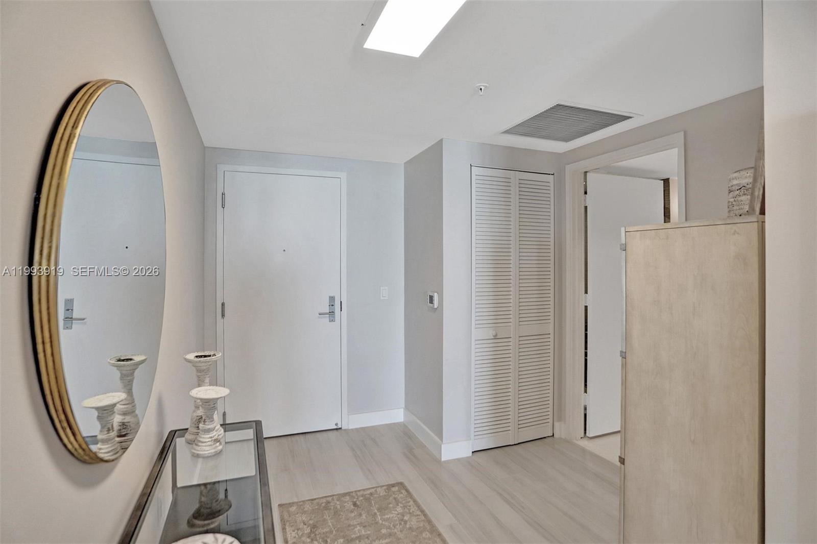 4-903 3 / 3 1524 sq. ft. $ 2026-04-02 0 Photo