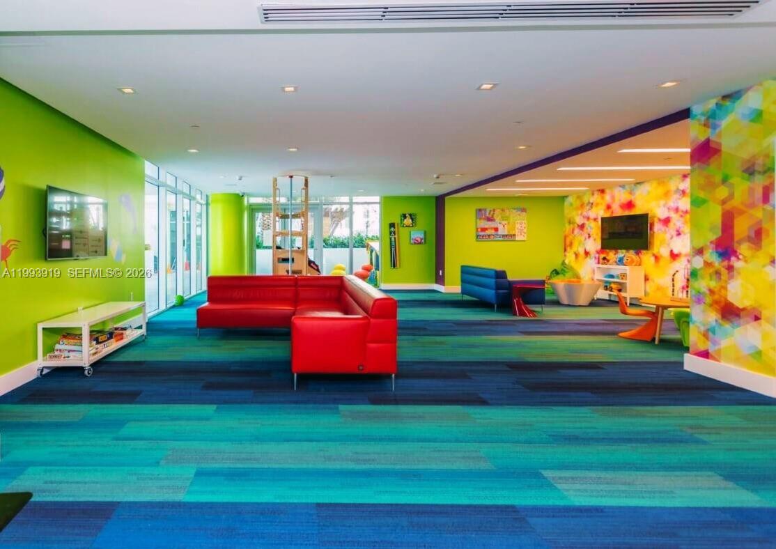 4-903 3 / 3 1524 sq. ft. $ 2026-04-02 0 Photo