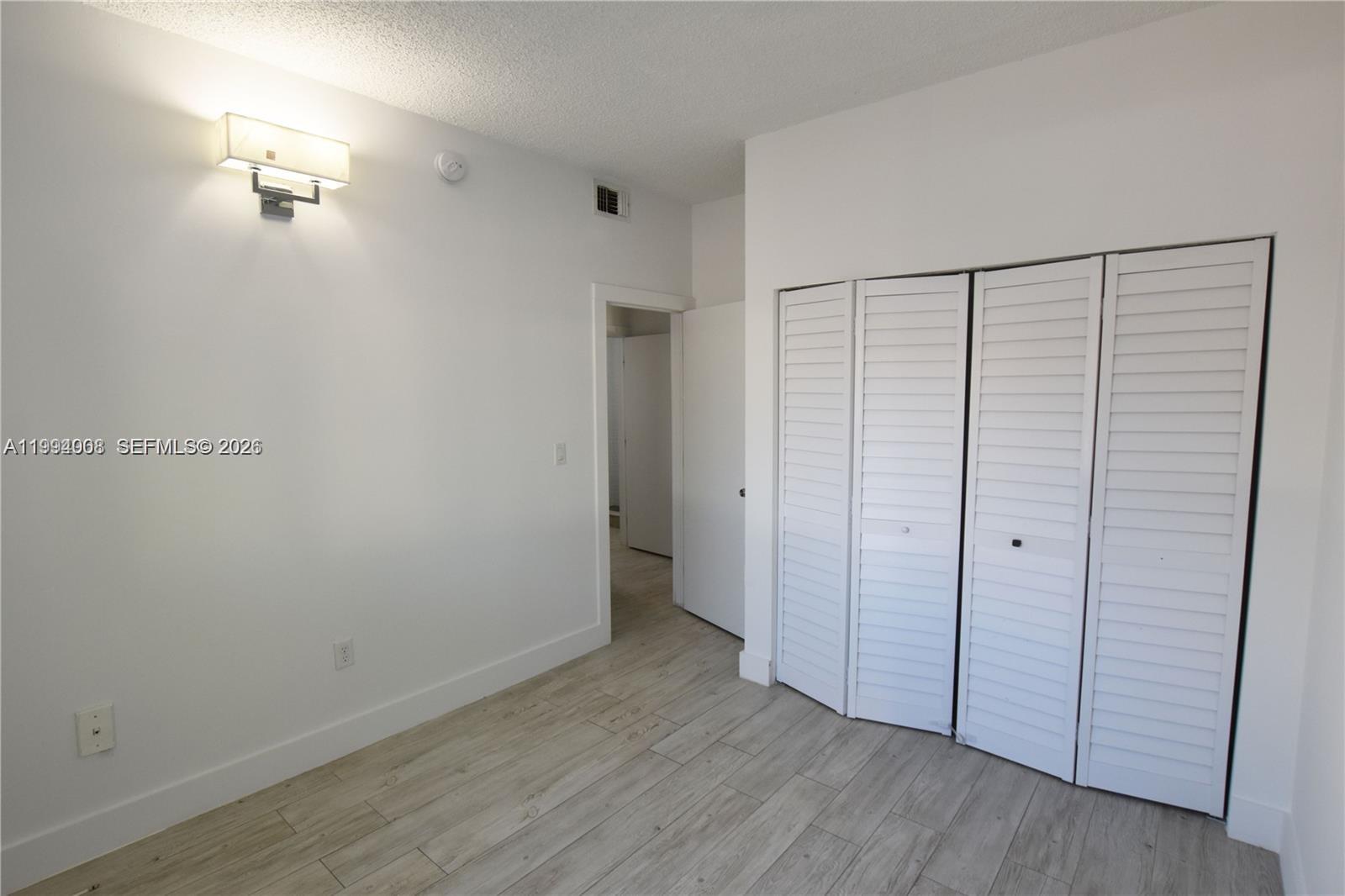   /   sq. ft. $ 2026-04-02 0 Photo