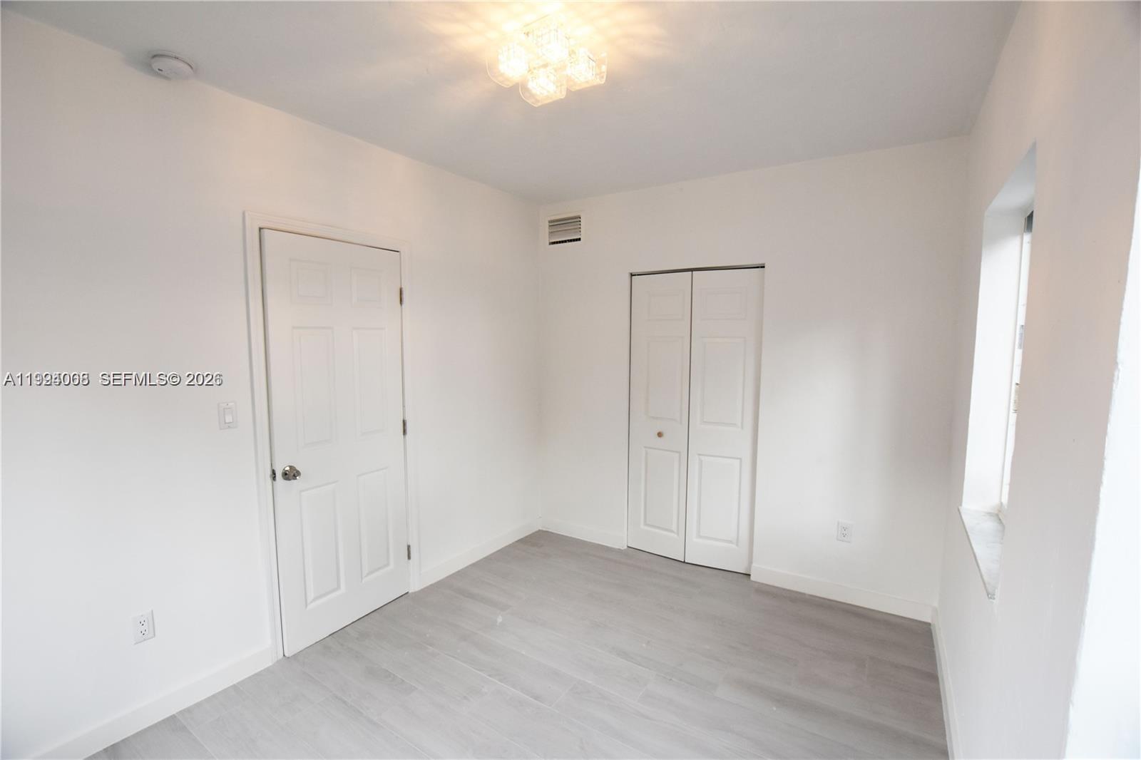  /   sq. ft. $ 2026-04-02 0 Photo