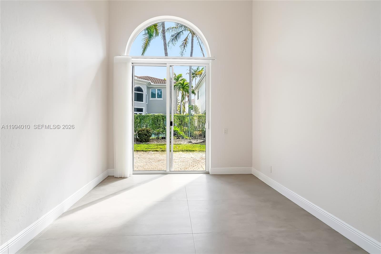 Photo of 920 Captiva Dr  (920), Hollywood, Florida, 33019 - 