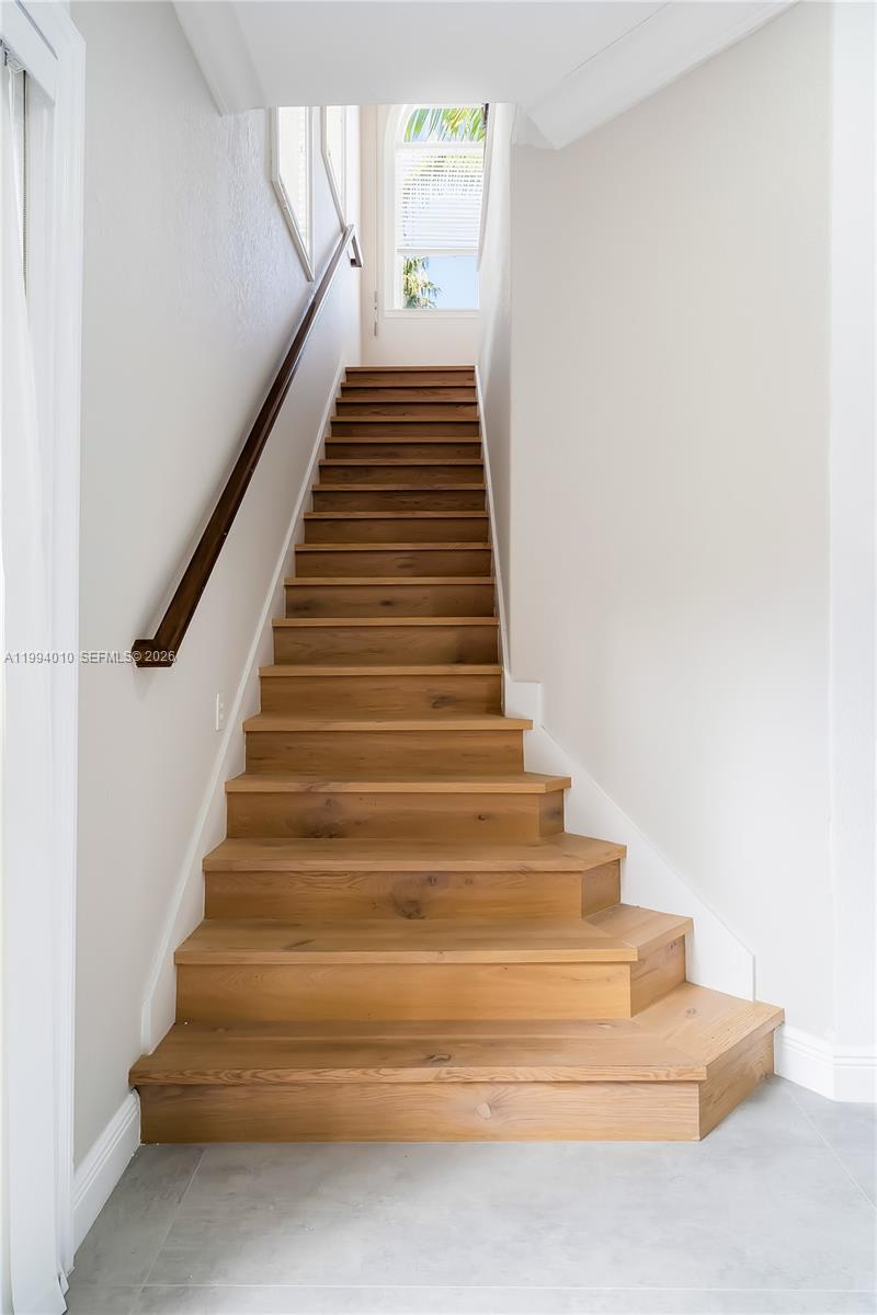 Photo of 920 Captiva Dr  (920), Hollywood, Florida, 33019 - 