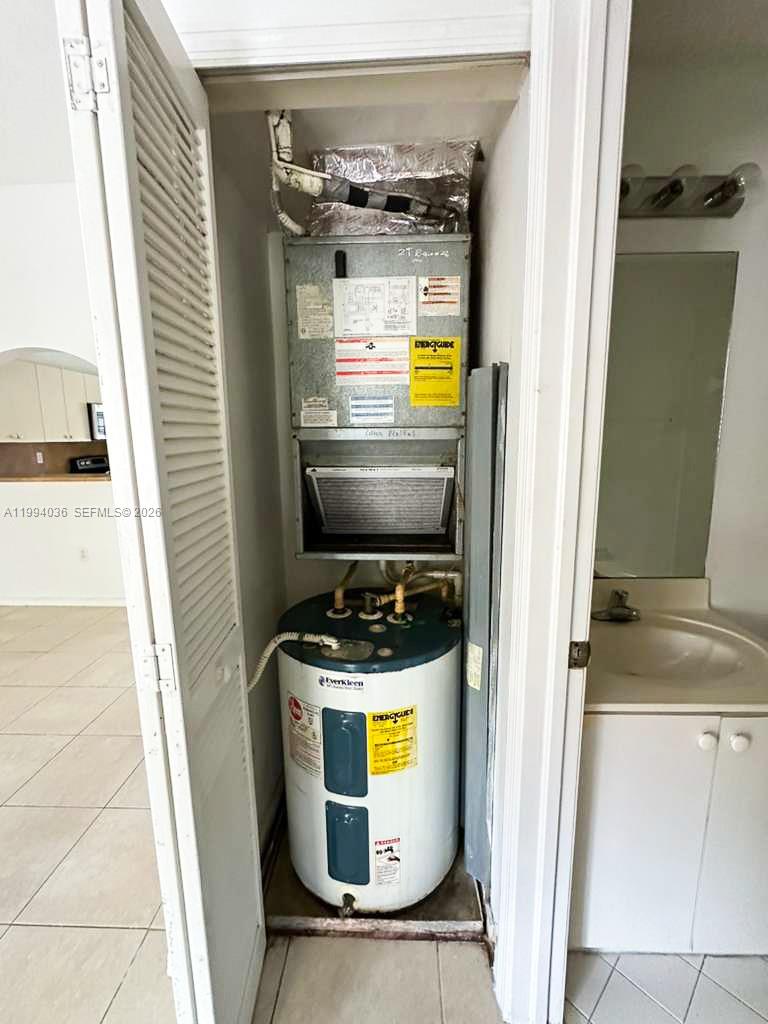 203-51 2 / 2 815 sq. ft. $ 2026-04-02 0 Photo