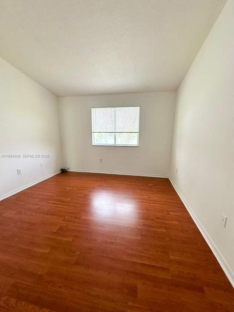 203-51 2 / 2 815 sq. ft. $ 2026-04-02 0 Photo