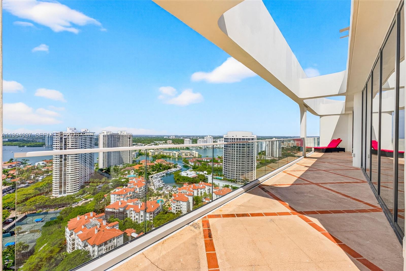 PH02 2 / 4 3700 sq. ft. $ 2026-04-02 0 Photo