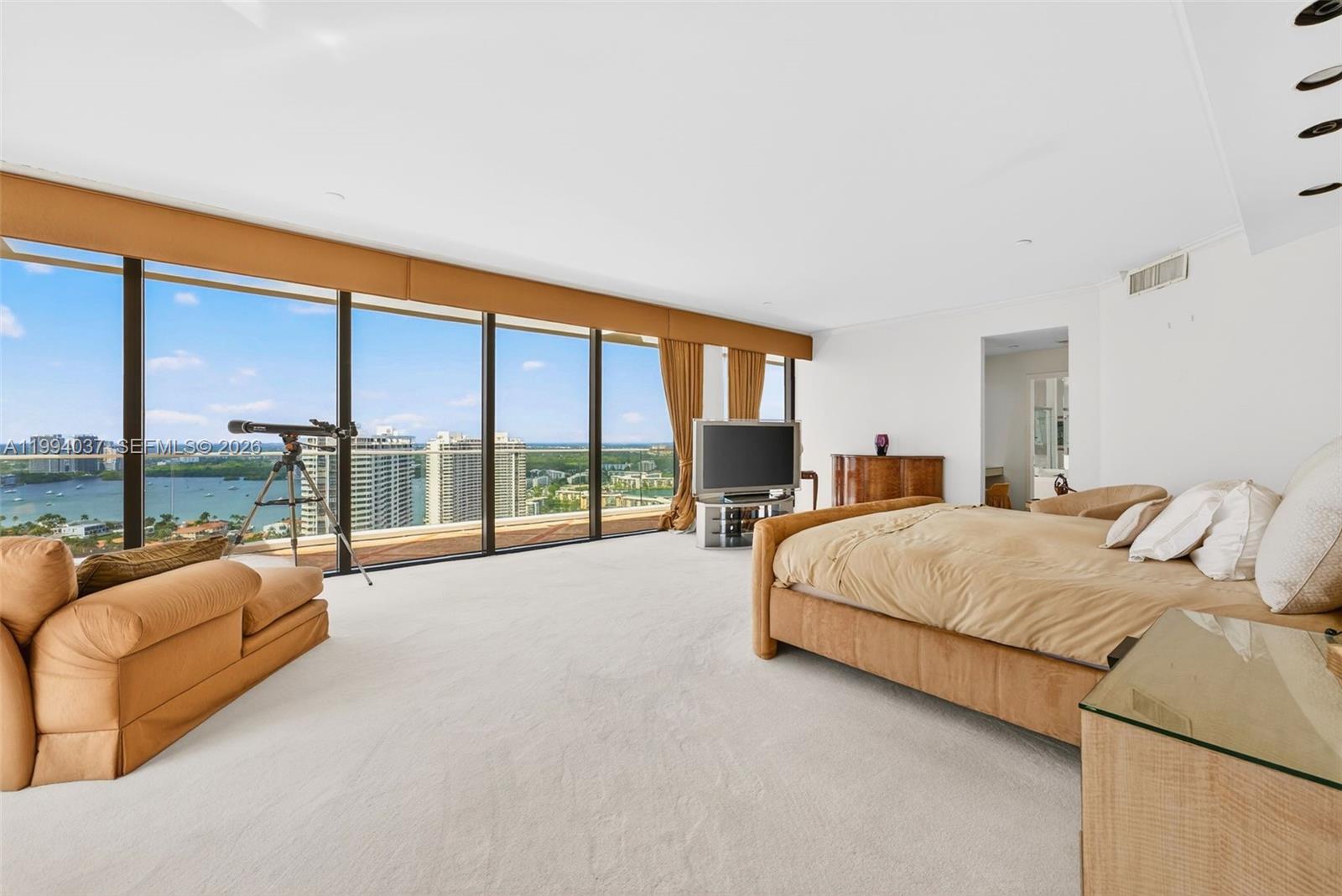 PH02 2 / 4 3700 sq. ft. $ 2026-04-02 0 Photo