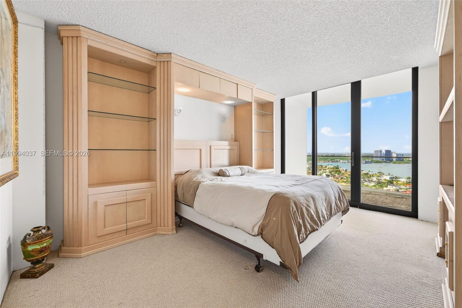 PH02 2 / 4 3700 sq. ft. $ 2026-04-02 0 Photo