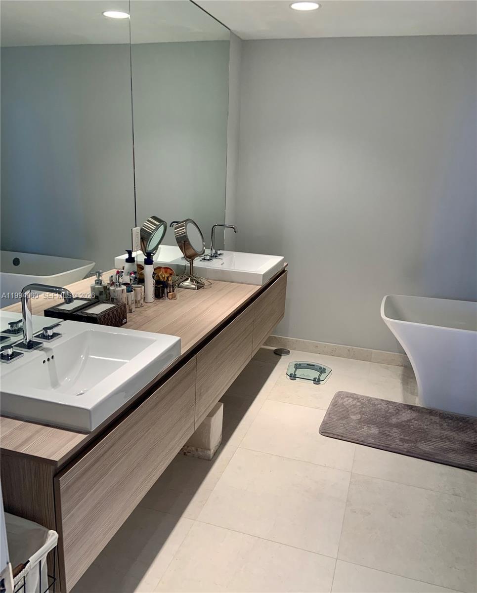 Photo of 17301 Biscayne Blvd  #1602, North Miami Beach, Florida, 33160 - 