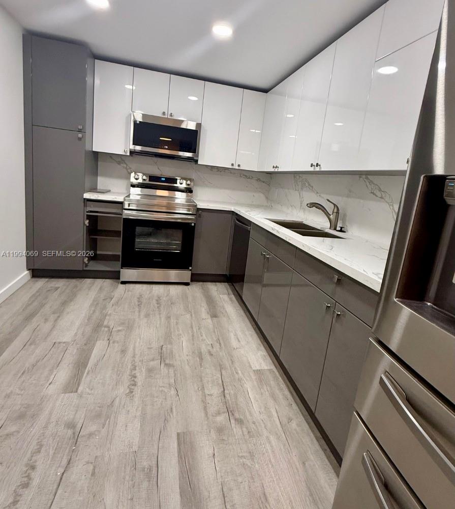 Photo of 1890 Ocean Dr  #1807, Hallandale Beach, Florida, 33009 - 