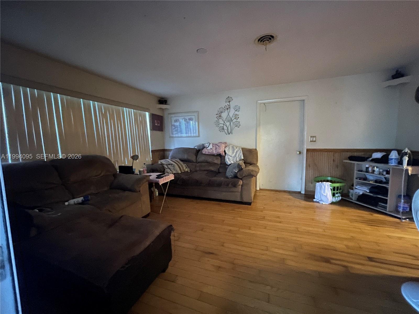  3 / 2 1858 sq. ft. $ 2026-04-02 0 Photo