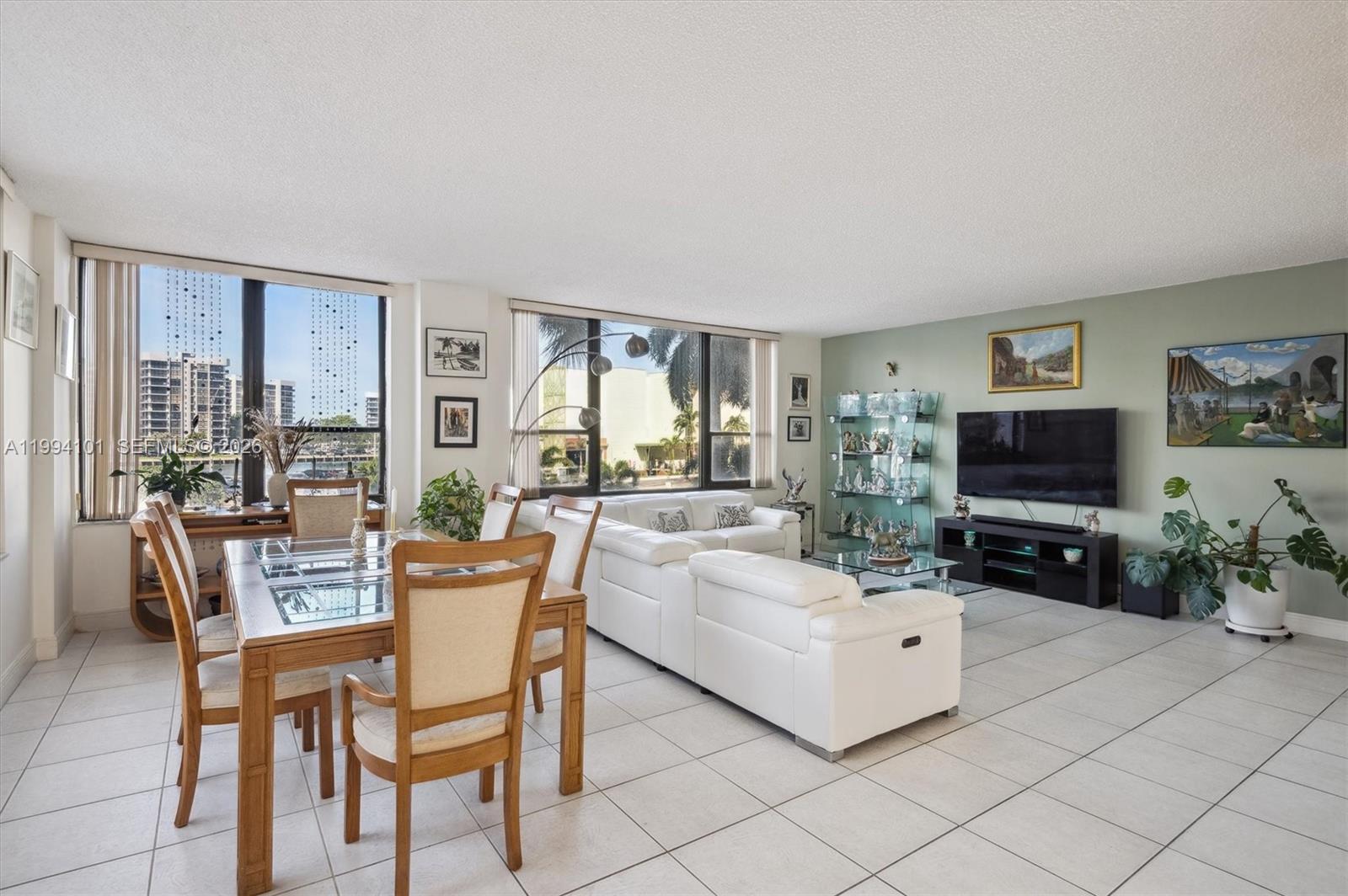 Photo of 3505 Ocean Dr  #201, Hollywood, Florida, 33019 - 