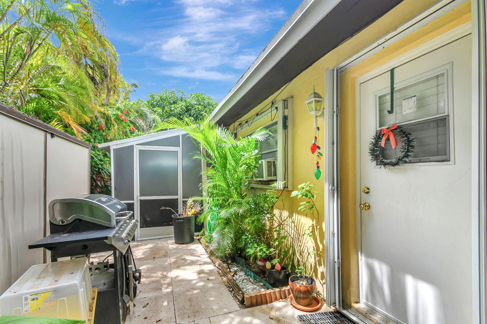   / 0  sq. ft. $ 2026-06-12 0 Photo