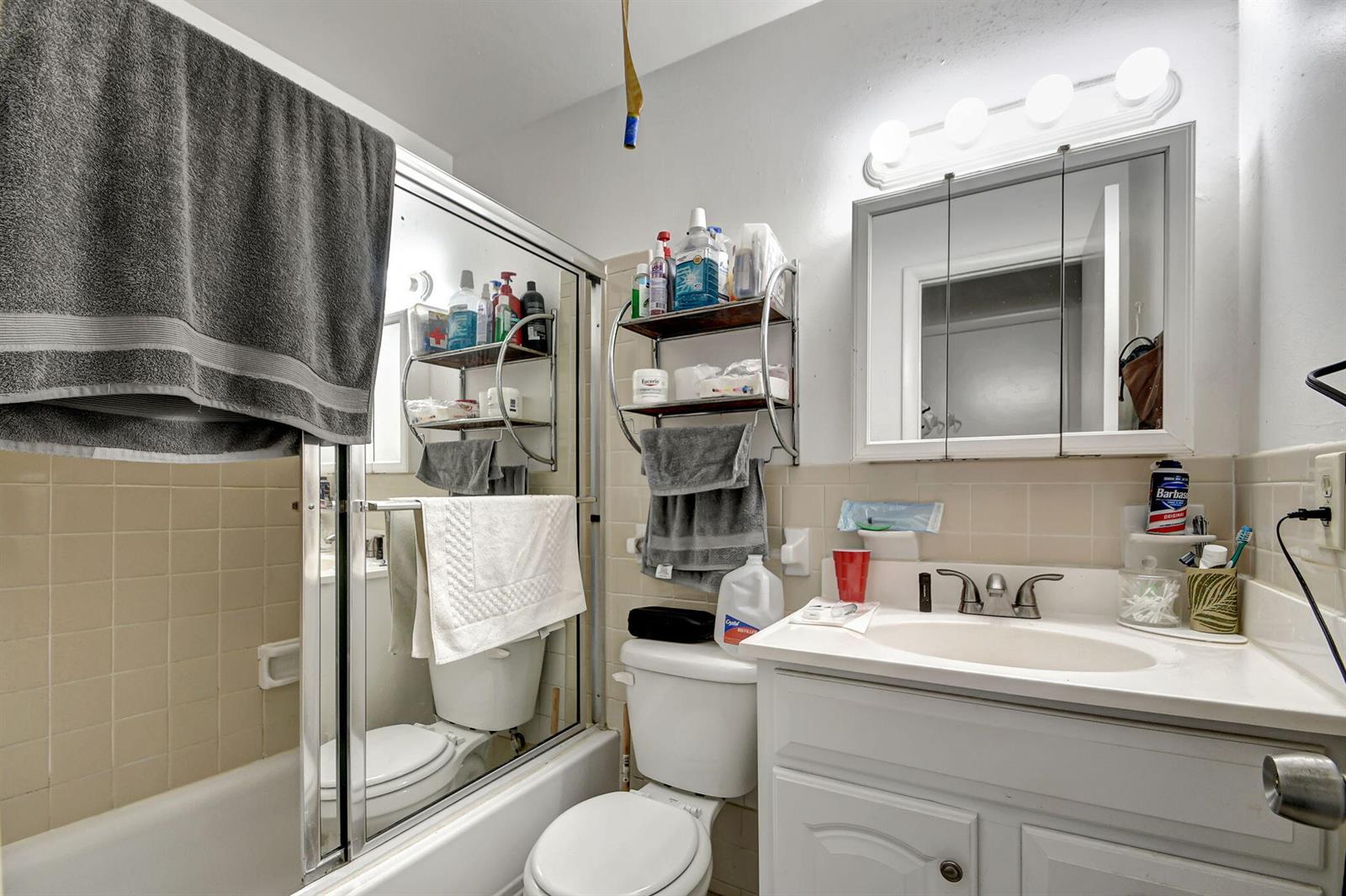   / 0  sq. ft. $ 2026-06-12 0 Photo
