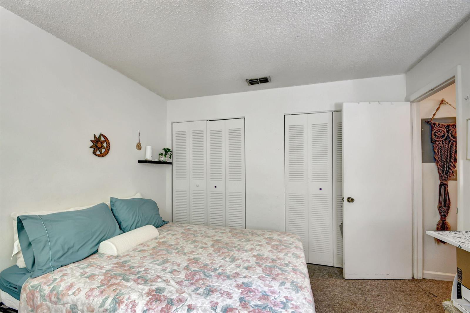   / 0  sq. ft. $ 2026-06-12 0 Photo