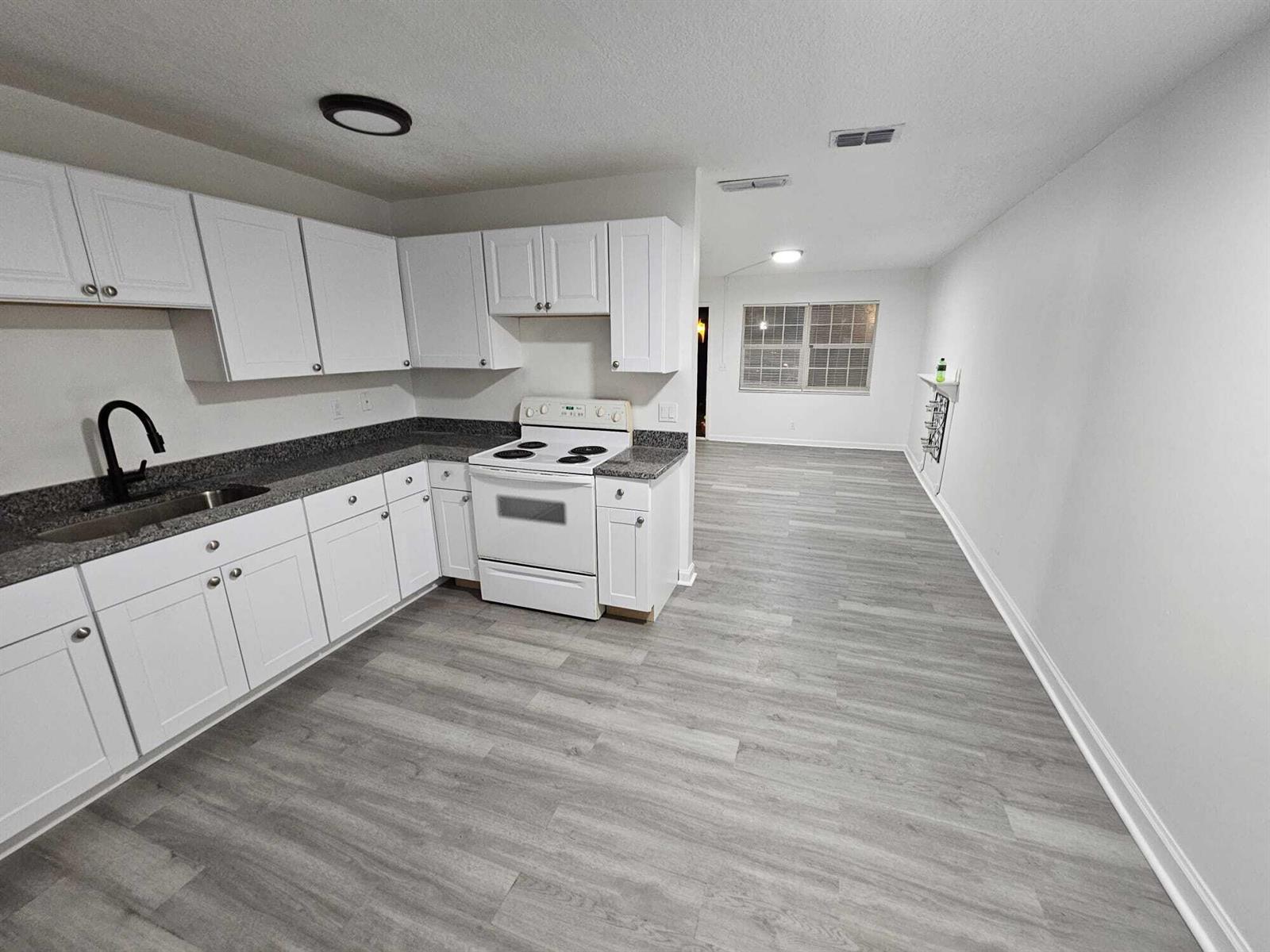   / 0  sq. ft. $ 2026-06-12 0 Photo