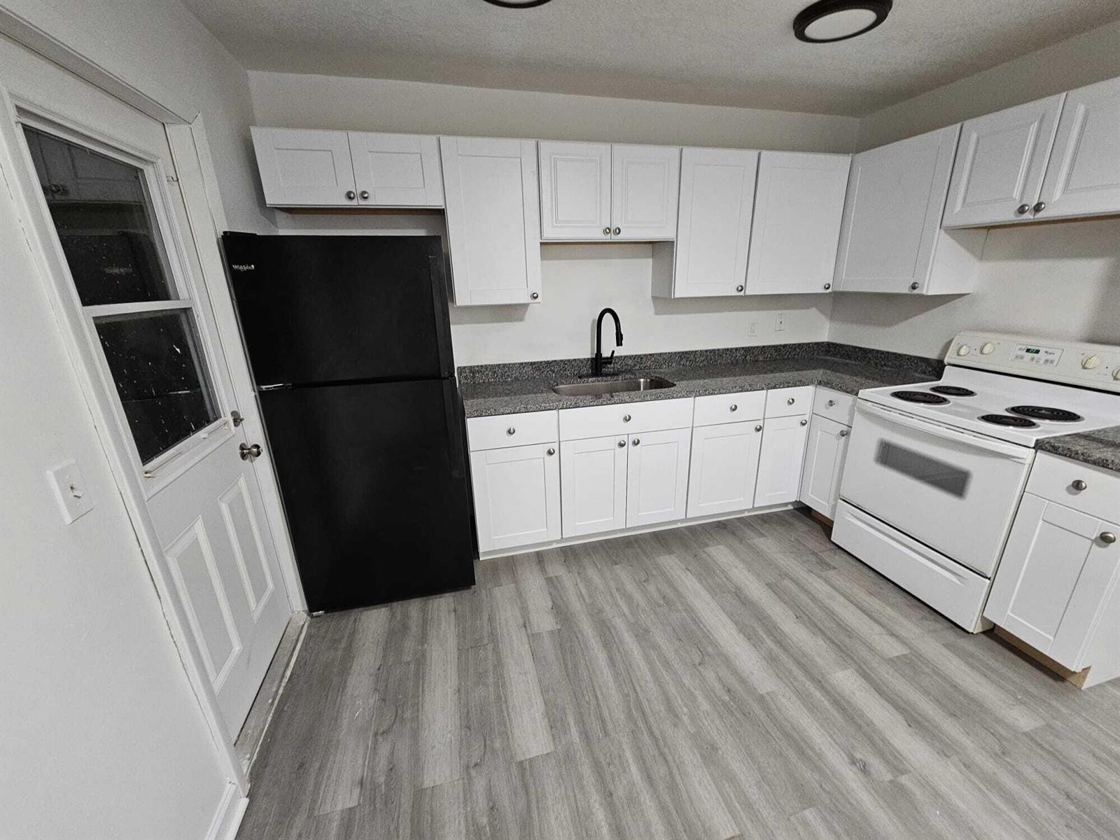   / 0  sq. ft. $ 2026-06-12 0 Photo