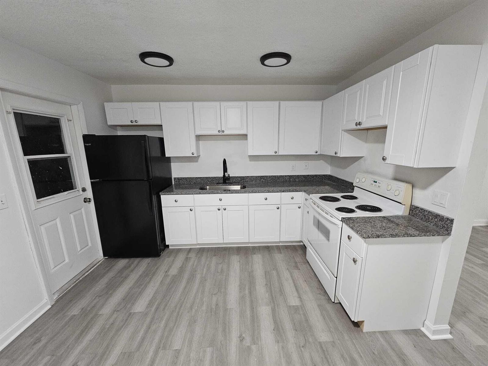   / 0  sq. ft. $ 2026-06-12 0 Photo