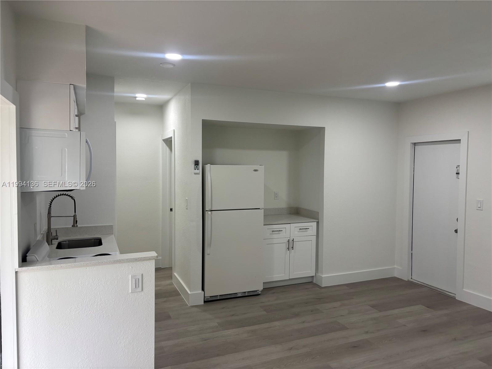   /  1230 sq. ft. $ 2026-04-02 0 Photo