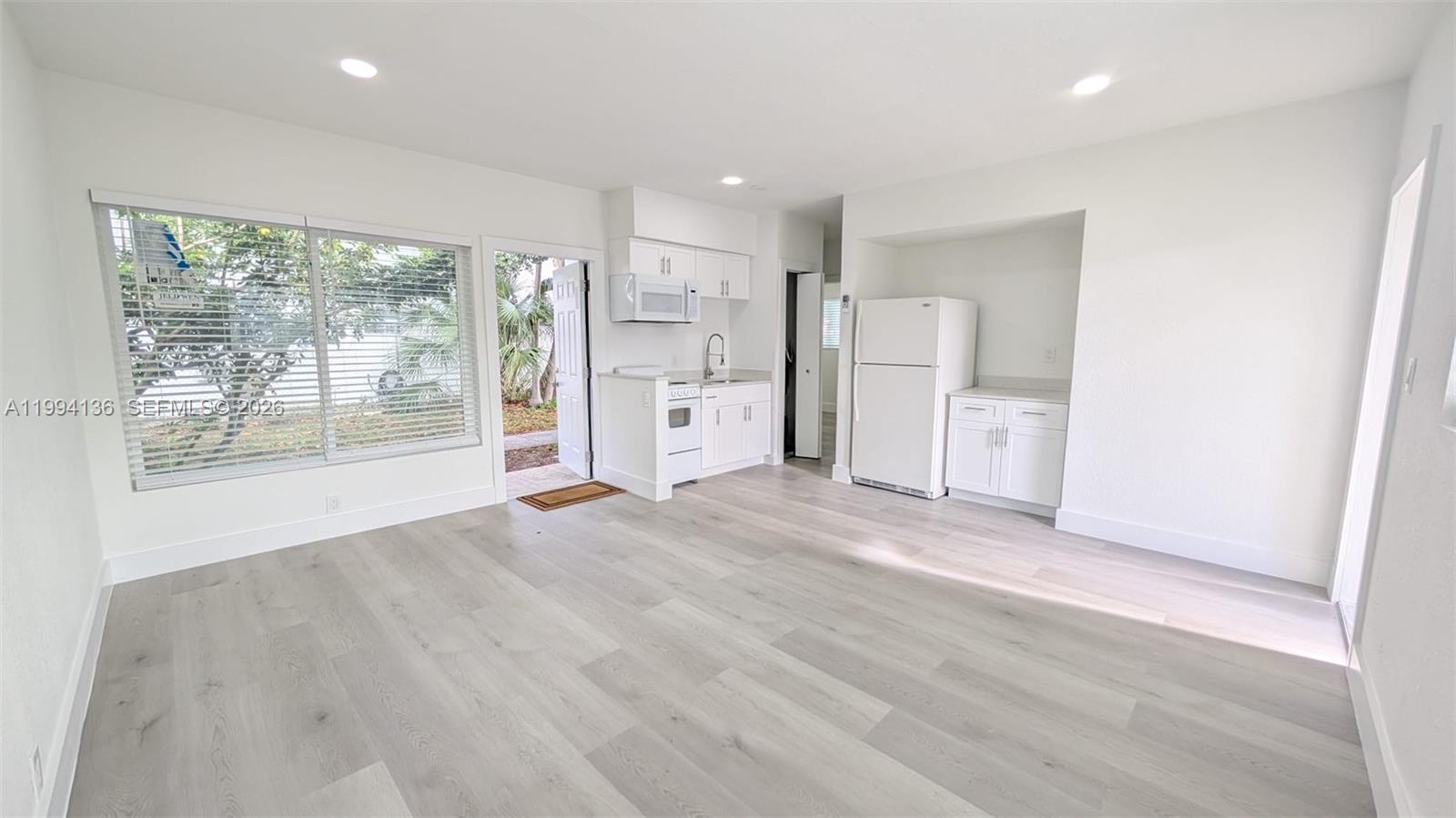   /  1230 sq. ft. $ 2026-04-02 0 Photo