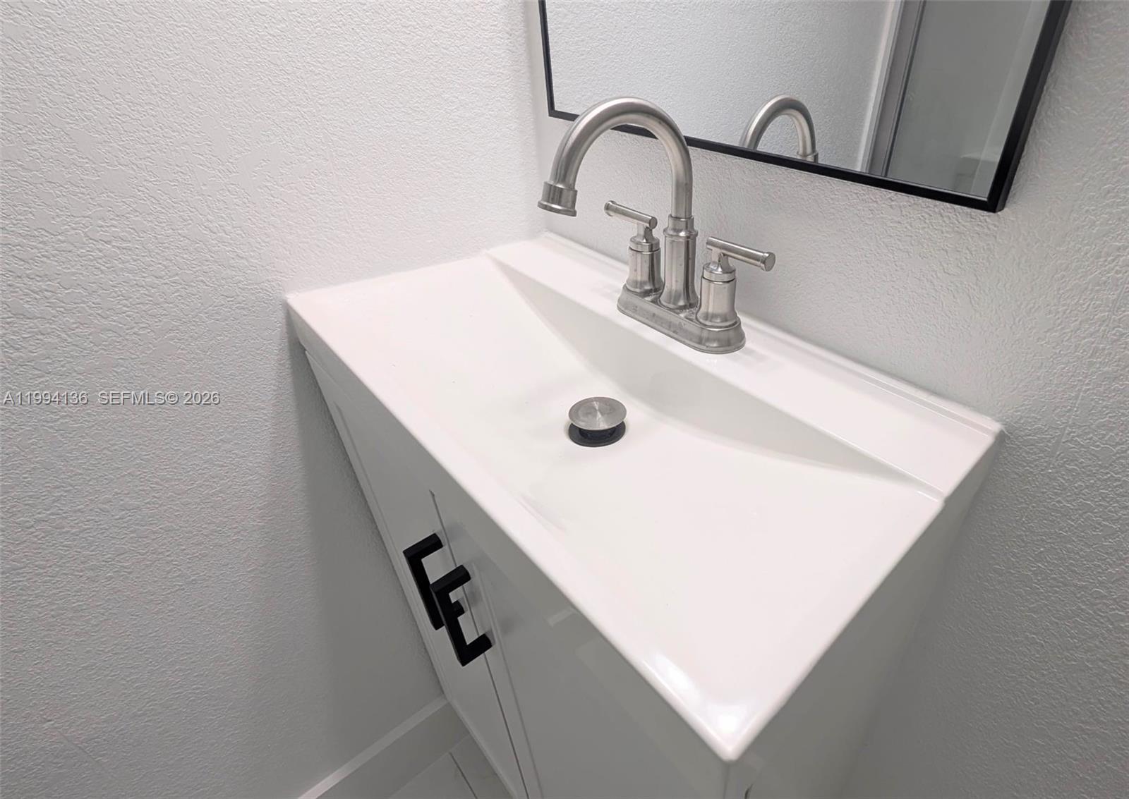   /  1230 sq. ft. $ 2026-04-02 0 Photo