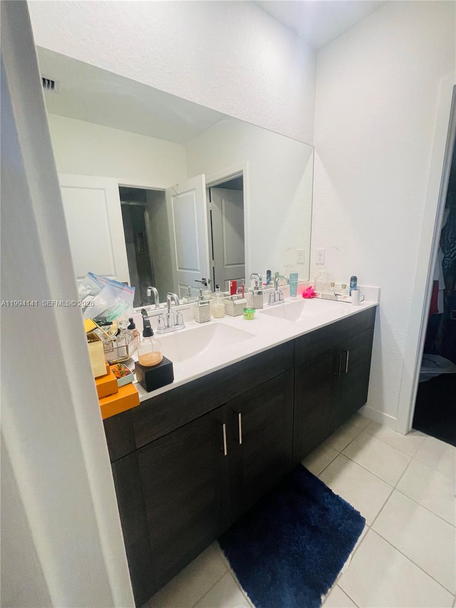 See details 1766 4 / 3 1826 sq. ft. $ 2026-04-30 0 Photo