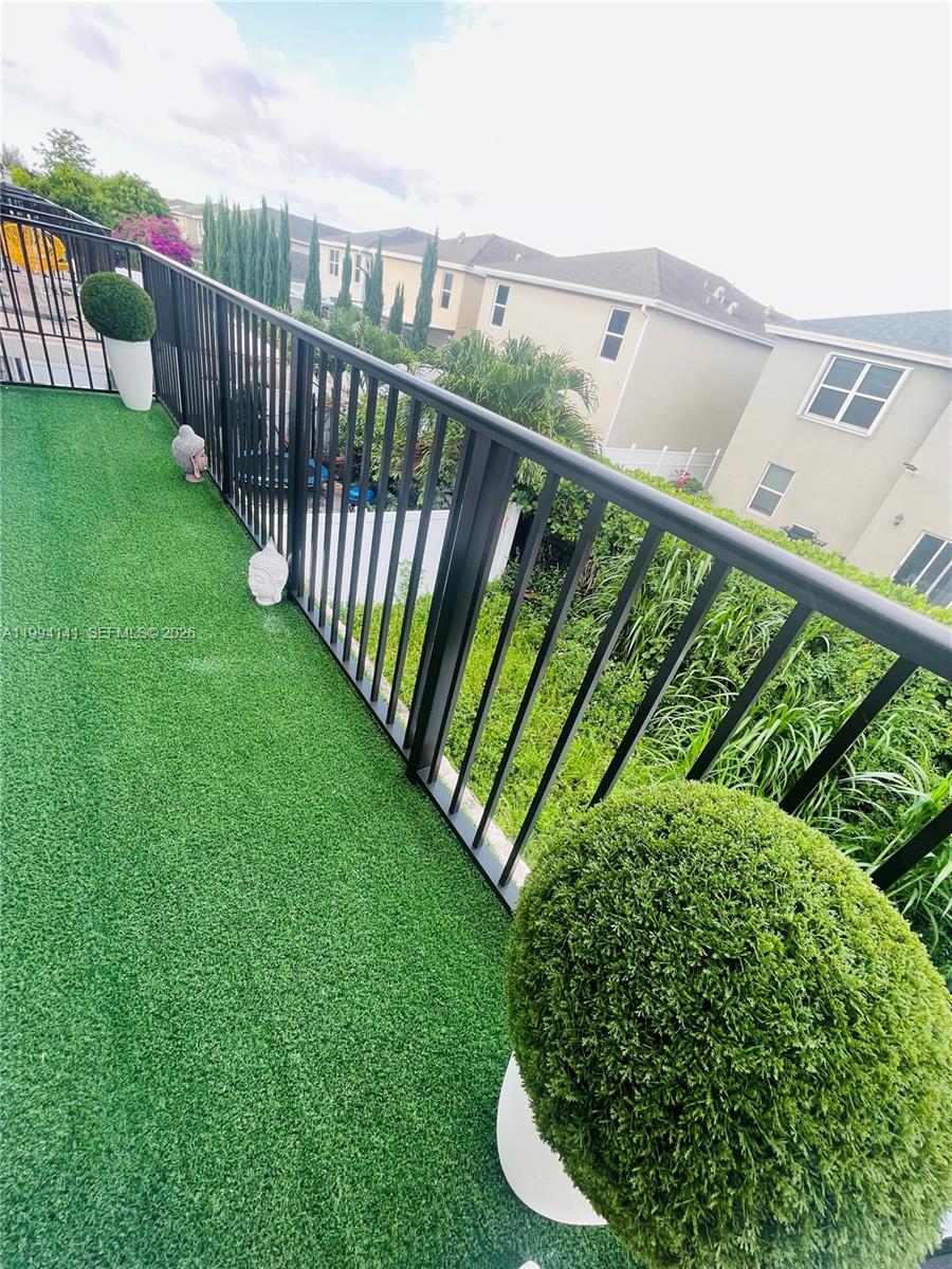 See details 1766 4 / 3 1826 sq. ft. $ 2026-04-30 0 Photo