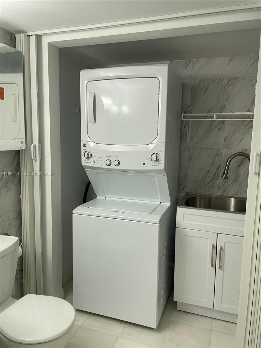 Photo of 3530 Mystic Pointe Dr #1509, Aventura, Florida, 33180 -