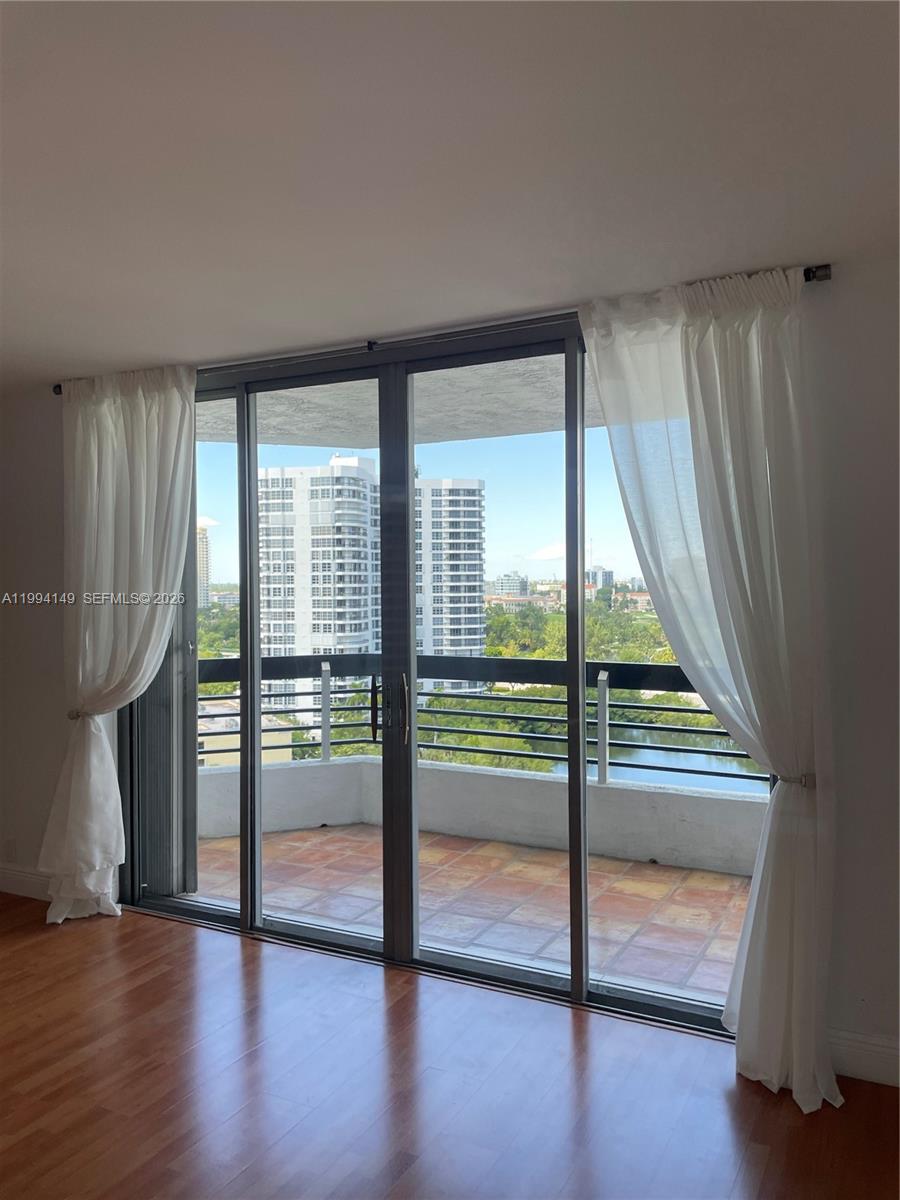 Photo of 3530 Mystic Pointe Dr #1509, Aventura, Florida, 33180 -