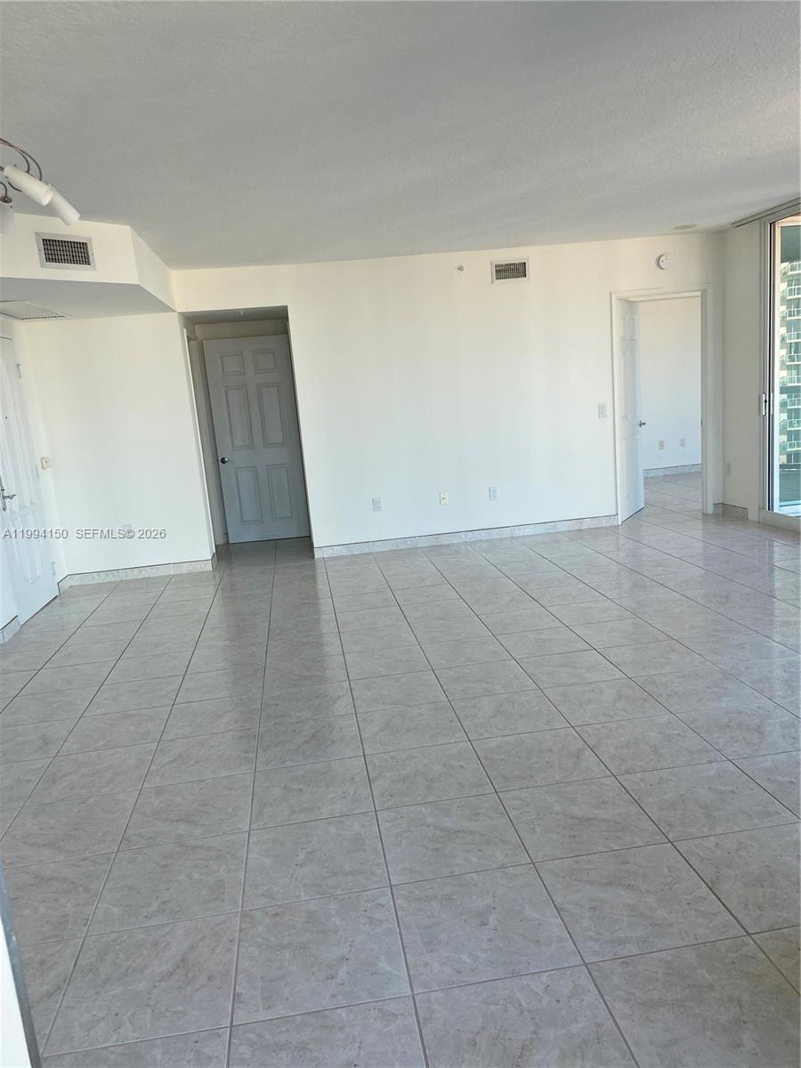Photo of 3370 Hidden Bay Dr  #1914, Aventura, Florida, 33180 - 