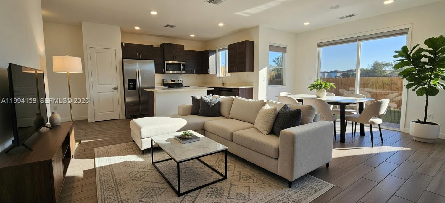 1166 4 / 3 1374 sq. ft. $ 2026-04-02 0 Photo