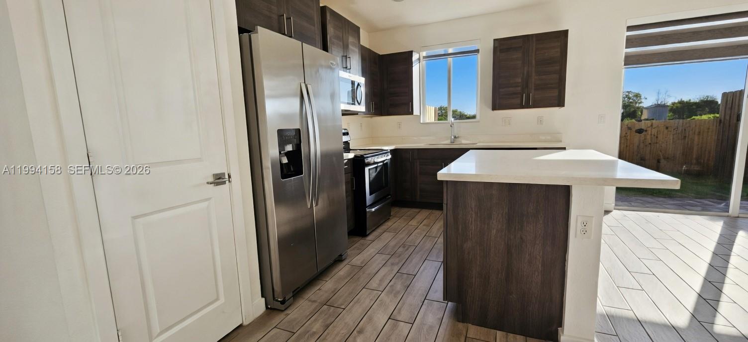 1166 4 / 3 1374 sq. ft. $ 2026-04-02 0 Photo