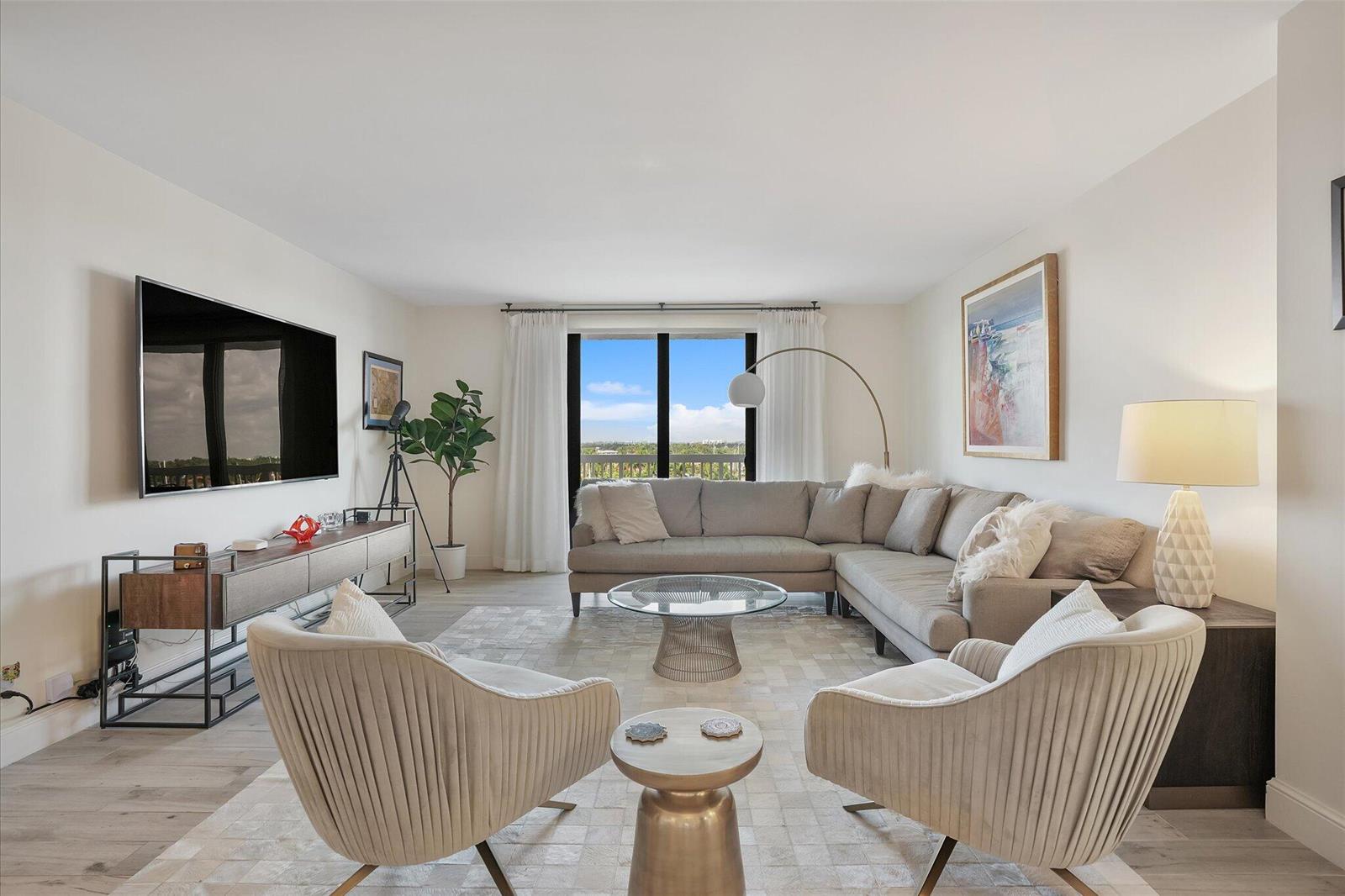 Photo of 1500 Ocean  #Unit F8, Hollywood, Florida, 33019 - 03-1500 S Ocean Dr apt 8f_003