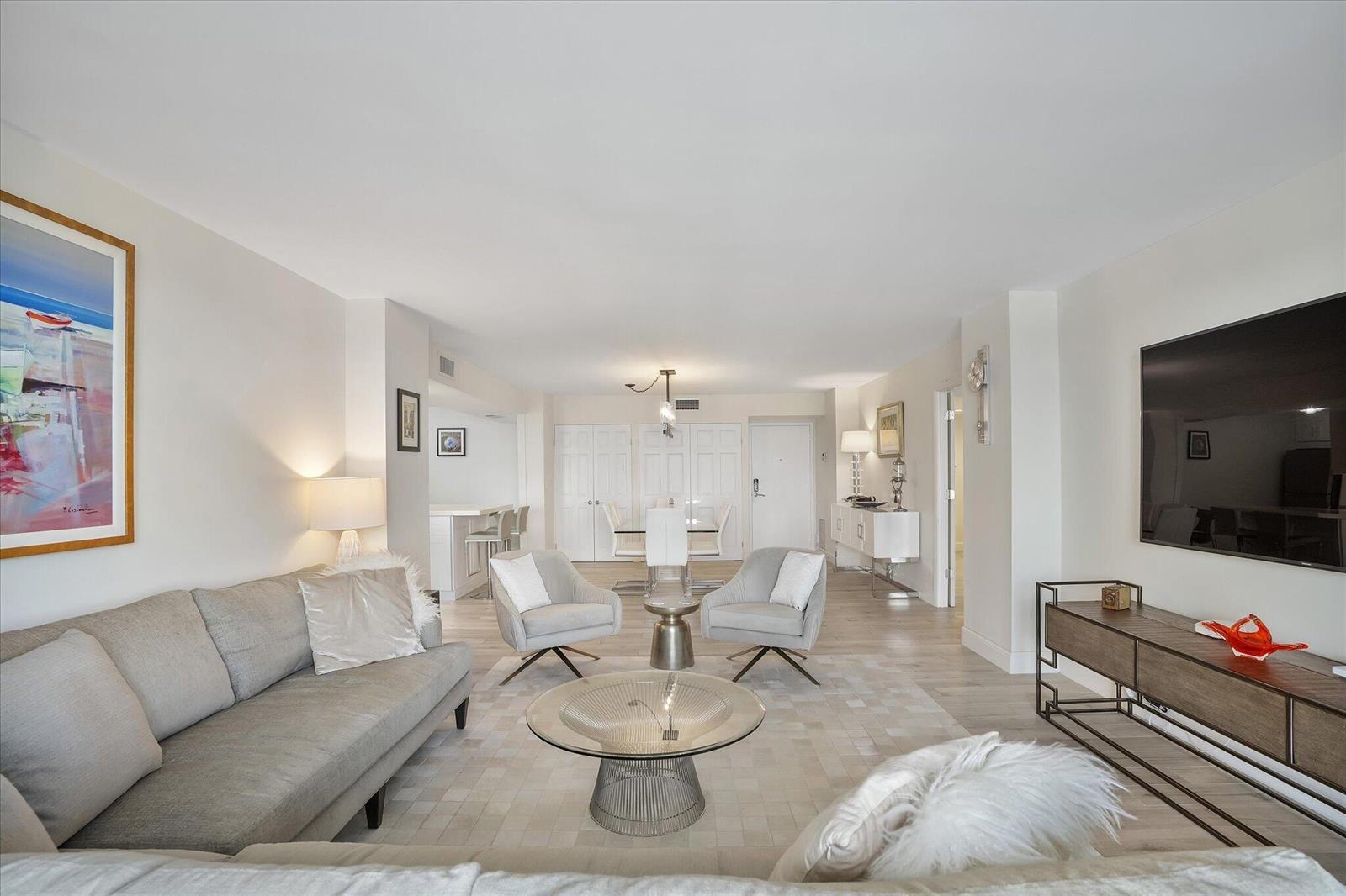 Photo of 1500 Ocean  #Unit F8, Hollywood, Florida, 33019 - 06-1500 S Ocean Dr apt 8f_006
