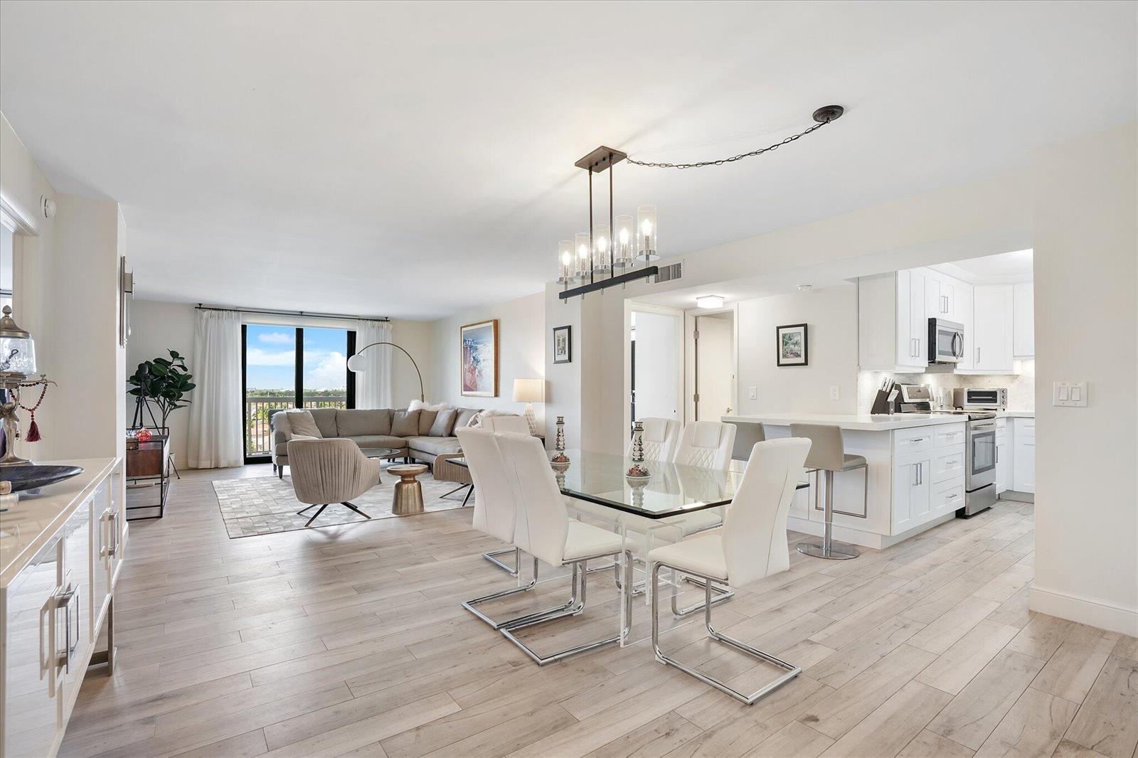 Photo of 1500 Ocean  #Unit F8, Hollywood, Florida, 33019 - 02-1500 S Ocean Dr apt 8f_002