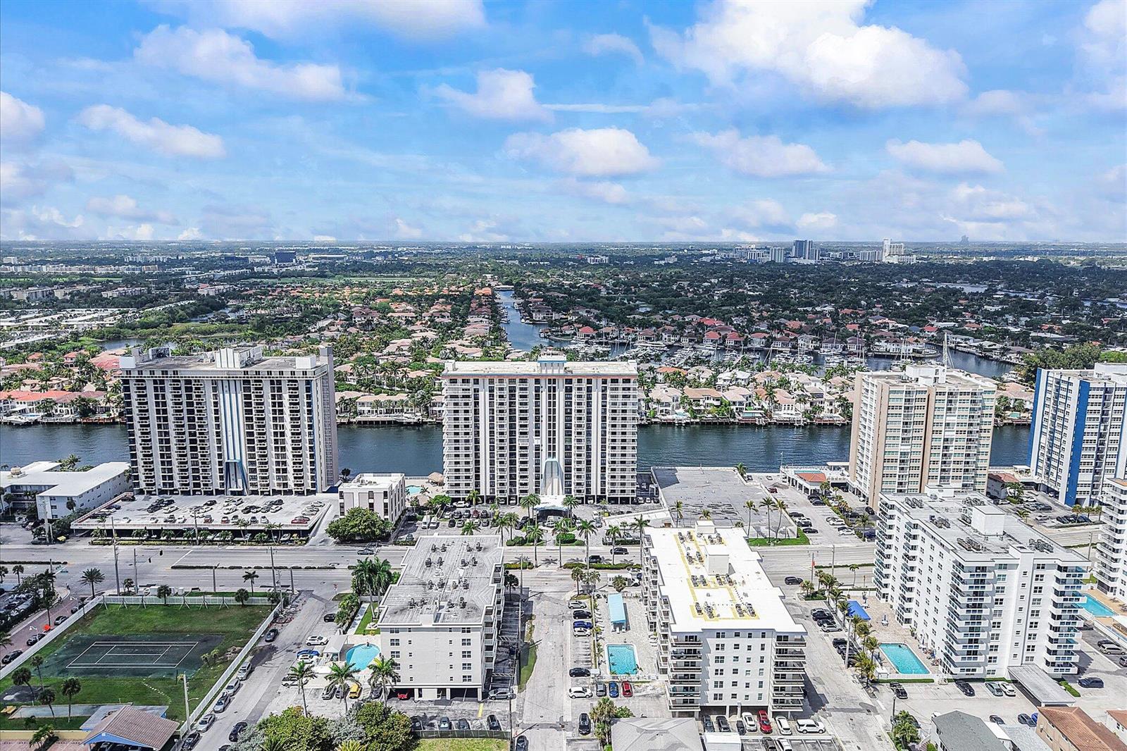 Photo of 1500 Ocean  #Unit F8, Hollywood, Florida, 33019 - 61-1500 S Ocean Dr apt 8f_061