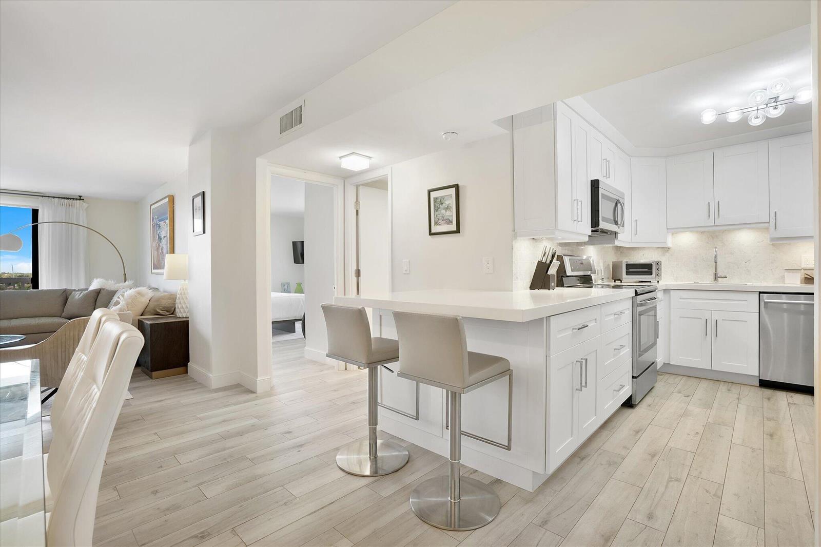 Photo of 1500 Ocean  #Unit F8, Hollywood, Florida, 33019 - 2a